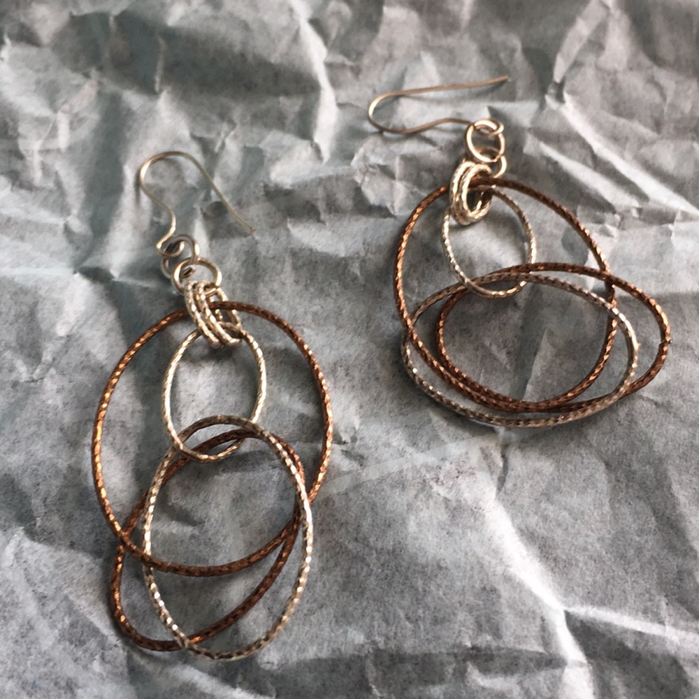 BOGO $9 🥰Sterling silver & rose gold earrings